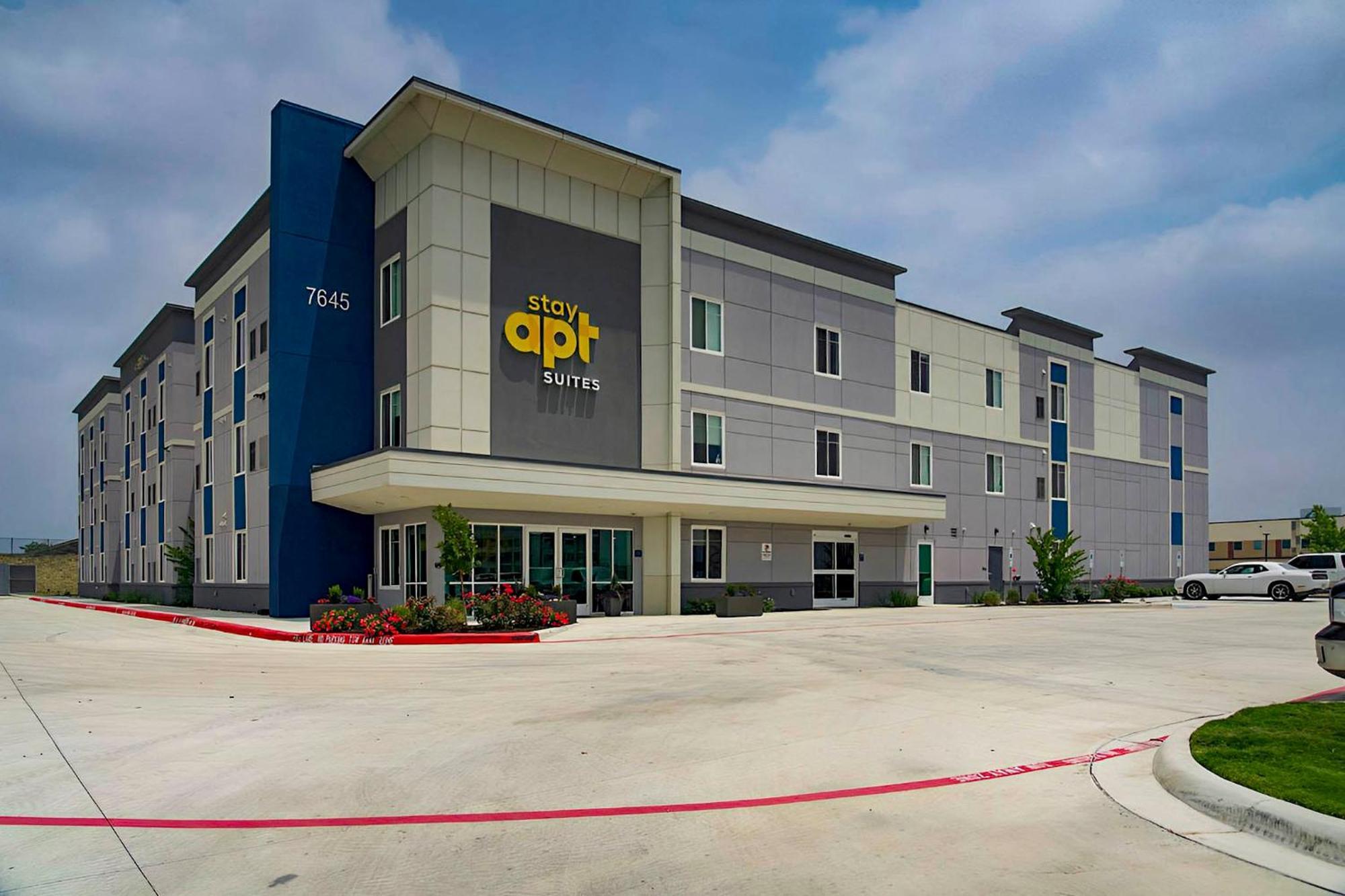 Stayapt Suites San Antonio-Randolph Live Oak Exteriér fotografie